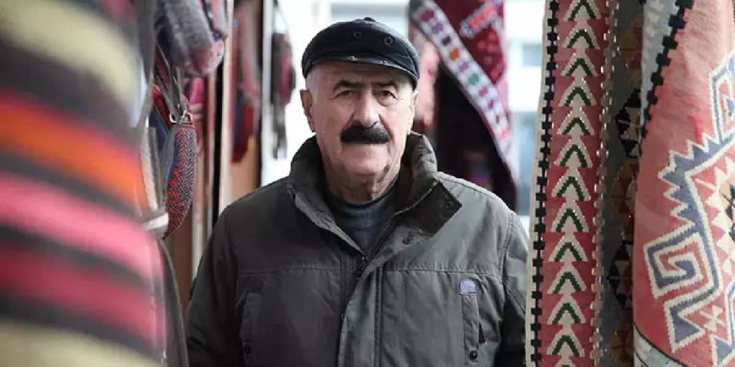 Yarım asırdır yapıyor, dar sokaktaki dükkanın ışıkları sabah erkenden yanıyor! Suriye, Rusya, Sibirya… Hepsini gezerek satıyor… 2